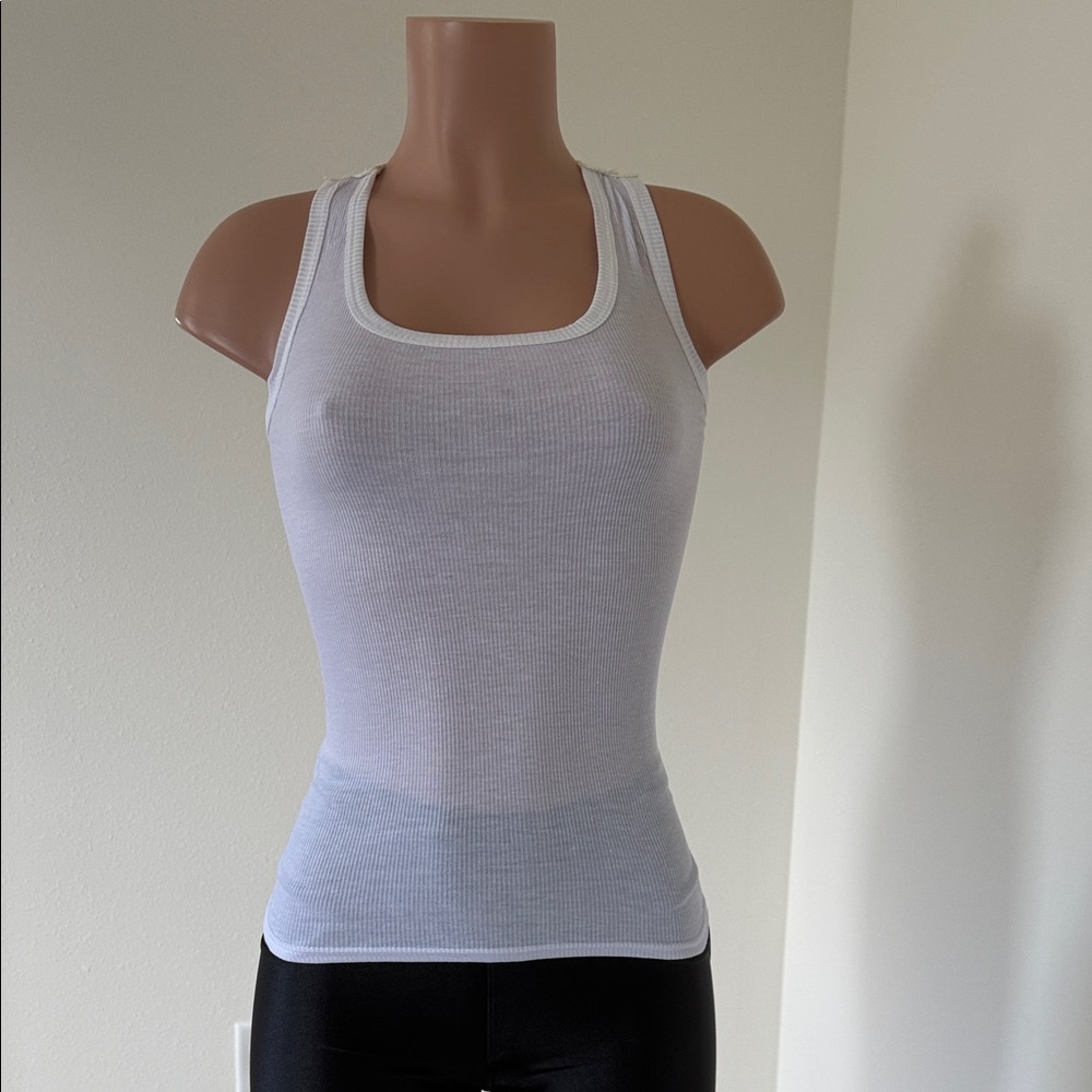 Elegant White Lace Back Women's Top one size - Picture 8 of 10